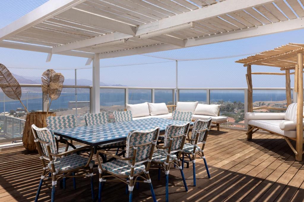 KEDEM — rooftop detail